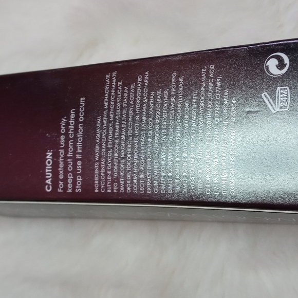 Cosmetics - Picture 4 of 4